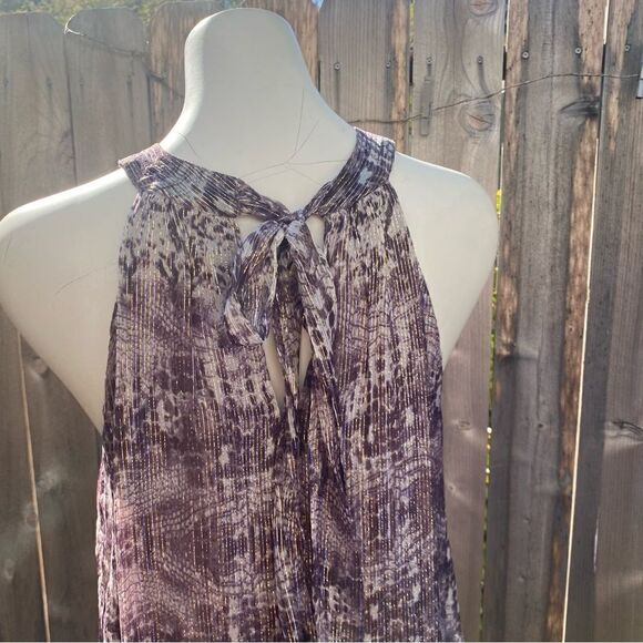 VELVET by GRAHAM & SPENCER Debbie Metallic Halter
Size medium - Picture 7 of 15